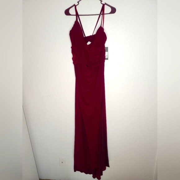 NWT La Femme Curve Formal Dress Dark Berry 22 - Picture 2 of 7